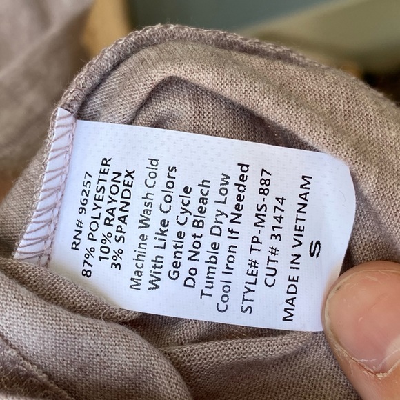 Parallel Skies Front Tie Women’s Blouse - Picture 4 of 4